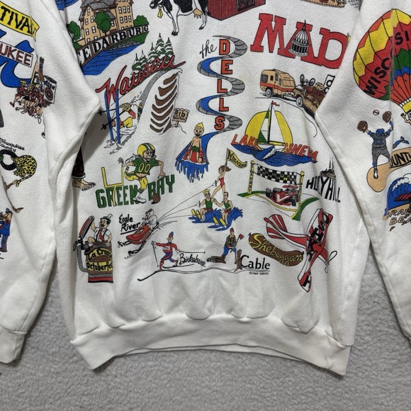 VTG Everything Wisconsin Mens Sz M Inlet Bay Made in USA Graphic Sweatshirt - Picture 4 of 14